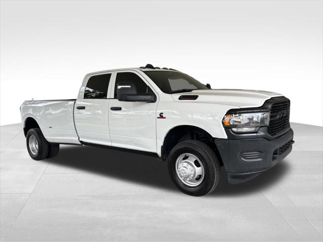 2023 RAM 3500 Tradesman Crew Cab 4x4 8 Box 2023 RAM 3500 Tradesman Crew Cab 4x4 8 Box