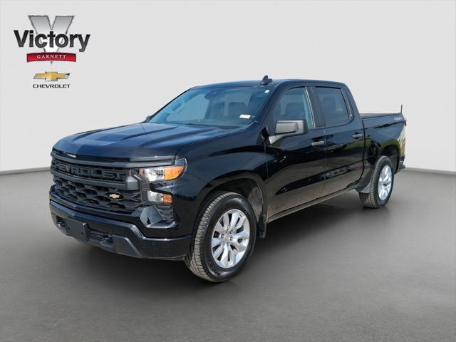 2023 Chevrolet Silverado 1500 4WD Crew Cab Short Bed Custom