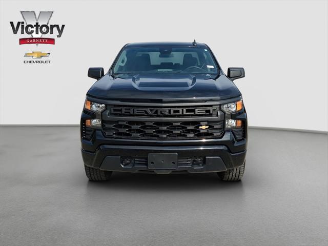 2023 Chevrolet Silverado 1500 4WD Crew Cab Short Bed Custom