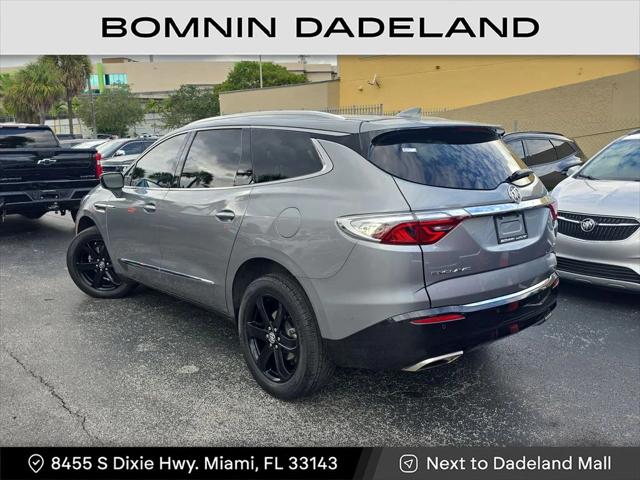 2024 Buick Enclave Essence FWD 2024 Buick Enclave Essence FWD