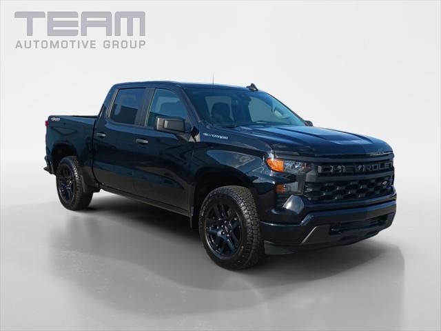 2025 Chevrolet Silverado 1500 4WD Crew Cab Short Bed Custom