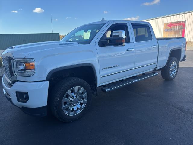 2017 GMC Sierra 2500HD Denali 2017 GMC Sierra 2500HD Denali
