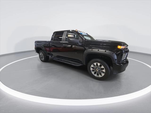 2022 Chevrolet Silverado 2500HD 4WD Crew Cab Standard Bed Custom 2022 Chevrolet Silverado 2500HD 4WD Crew Cab Standard Bed Custom