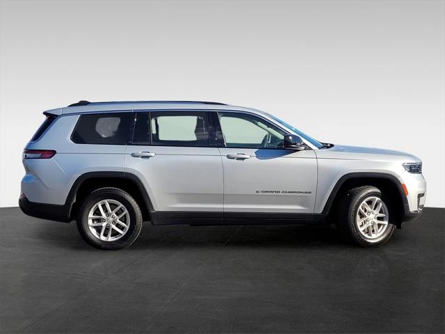 2023 Jeep Grand Cherokee L Laredo 4x2 2023 Jeep Grand Cherokee L Laredo 4x2