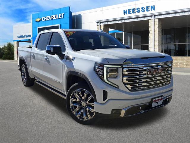 2023 GMC Sierra 1500 4WD Crew Cab Short Box Denali