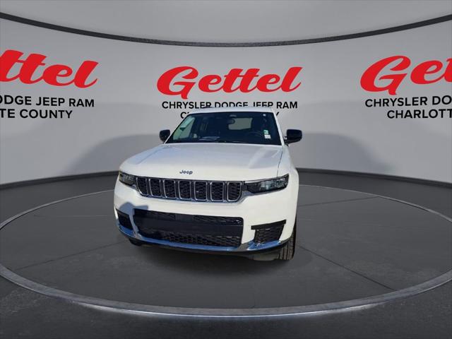 2023 Jeep Grand Cherokee L Laredo 4x4 2023 Jeep Grand Cherokee L Laredo 4x4