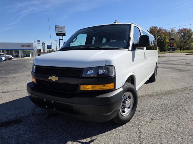 2025 Chevrolet Express Passenger RWD 3500 Extended Wheelbase LS 2025 Chevrolet Express Passenger RWD 3500 Extended Wheelbase LS