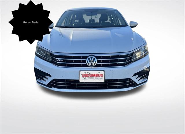 2018 Volkswagen Passat 2.0T R-Line 2018 Volkswagen Passat 2.0T R-Line