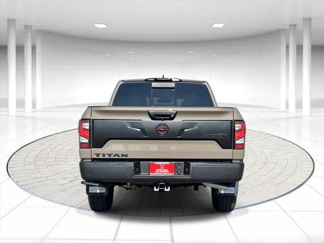 2024 Nissan TITAN Crew Cab PRO-4X 4x4