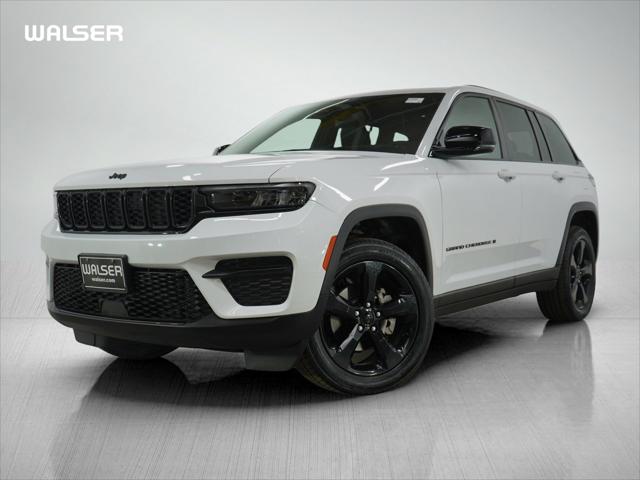 2023 Jeep Grand Cherokee Altitude 4x4 2023 Jeep Grand Cherokee Altitude 4x4