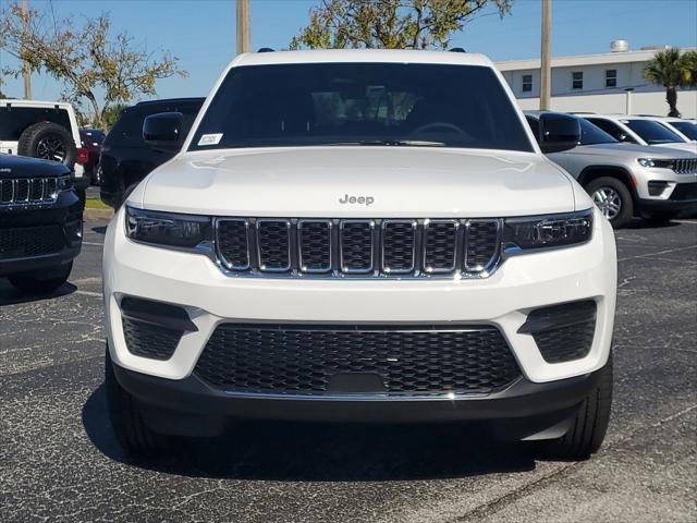 2025 Jeep Grand Cherokee GRAND CHEROKEE LAREDO 4X2 2025 Jeep Grand Cherokee GRAND CHEROKEE LAREDO 4X2