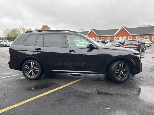 2025 BMW X7 M60i