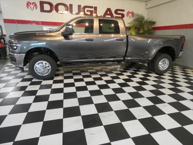 2026 RAM Ram 3500 RAM 3500 TRADESMAN CREW CAB 4X4 8 BOX