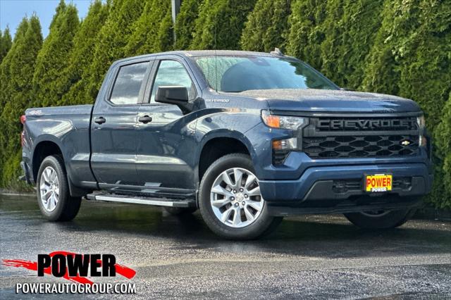 2022 Chevrolet Silverado 1500 4WD Crew Cab Standard Bed Custom 2022 Chevrolet Silverado 1500 4WD Crew Cab Standard Bed Custom