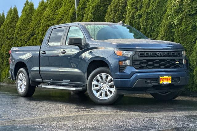 2022 Chevrolet Silverado 1500 4WD Crew Cab Standard Bed Custom 2022 Chevrolet Silverado 1500 4WD Crew Cab Standard Bed Custom
