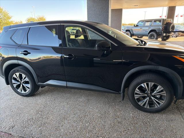 2021 Nissan Rogue SV FWD