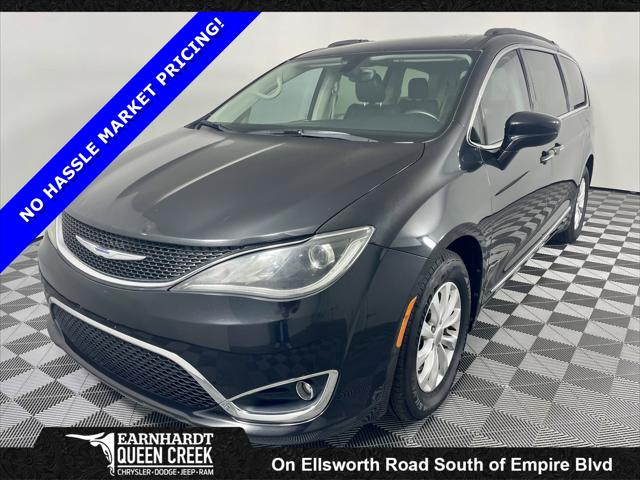 2017 Chrysler Pacifica Touring-L 2017 Chrysler Pacifica Touring-L