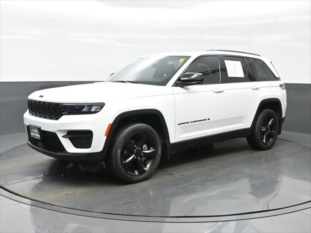 2023 Jeep Grand Cherokee Altitude 4x4 2023 Jeep Grand Cherokee Altitude 4x4