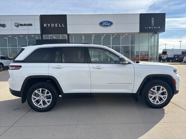 2022 Jeep Grand Cherokee Limited 4x4 2022 Jeep Grand Cherokee Limited 4x4