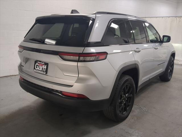 2024 Jeep Grand Cherokee Altitude 4x4 2024 Jeep Grand Cherokee Altitude 4x4