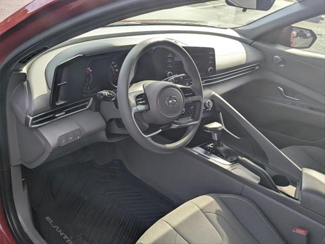 2022 Hyundai Elantra SEL 2022 Hyundai Elantra SEL