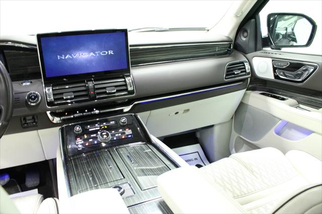 2023 Lincoln Navigator Black Label