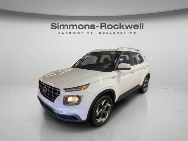 2022 Hyundai Venue SEL