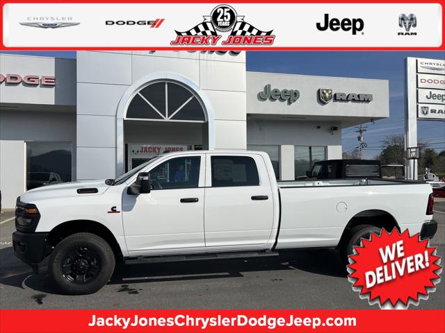 2025 RAM 2500 Tradesman Crew Cab 4x4 8 Box