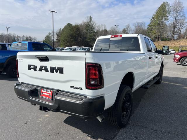 2025 RAM 2500 Tradesman Crew Cab 4x4 8 Box