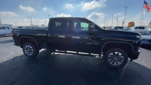 2022 Chevrolet Silverado 2500HD 4WD Crew Cab Standard Bed Custom 2022 Chevrolet Silverado 2500HD 4WD Crew Cab Standard Bed Custom