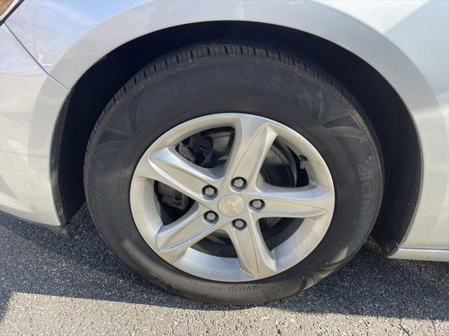 2021 Chevrolet Malibu FWD 1FL 2021 Chevrolet Malibu FWD 1FL