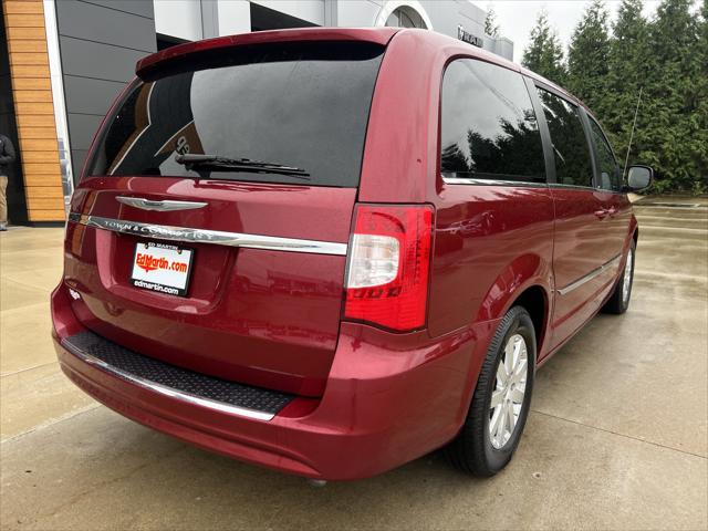 2014 Chrysler Town and Country Touring 2014 Chrysler Town and Country Touring