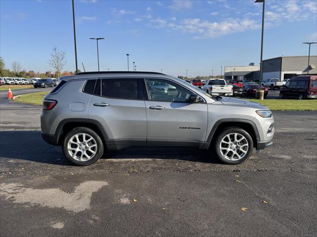 2023 Jeep Compass Latitude Lux FWD 2023 Jeep Compass Latitude Lux FWD