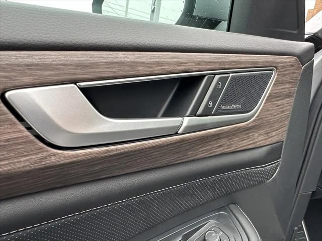 2026 Volkswagen Atlas SEL Premium R-Line