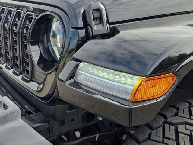 2025 Jeep Wrangler 4-Door Willys 4x4