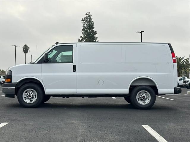 2025 GMC Savana Cargo RWD 3500 Regular Wheelbase Work Van