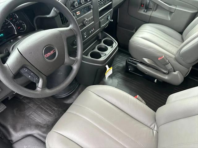 2025 GMC Savana Cargo RWD 3500 Regular Wheelbase Work Van