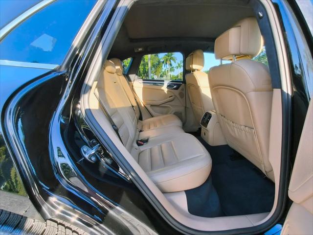 2018 Porsche Macan Turbo