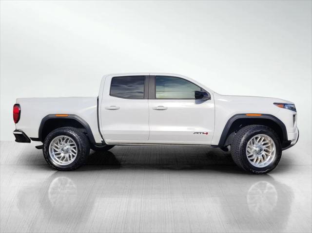 2024 GMC Canyon 4WD AT4