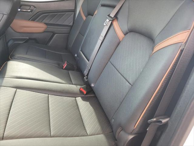 2024 GMC Canyon 4WD AT4