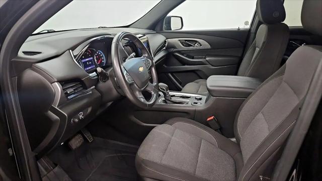 2022 Chevrolet Traverse AWD LT Cloth