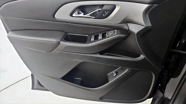 2022 Chevrolet Traverse AWD LT Cloth