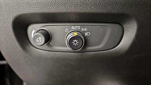 2022 Chevrolet Traverse AWD LT Cloth