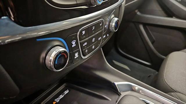 2022 Chevrolet Traverse AWD LT Cloth