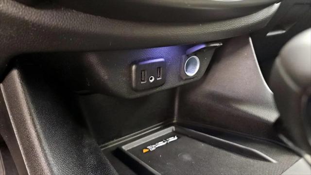 2022 Chevrolet Traverse AWD LT Cloth