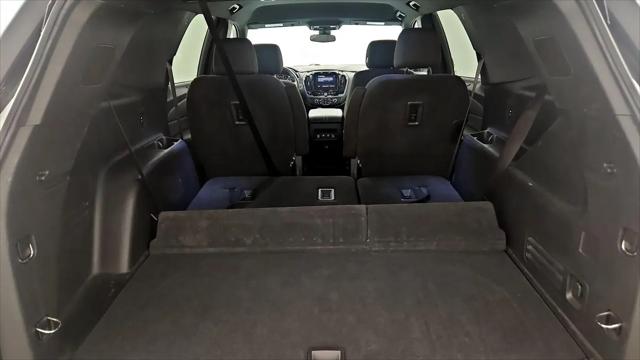 2022 Chevrolet Traverse AWD LT Cloth