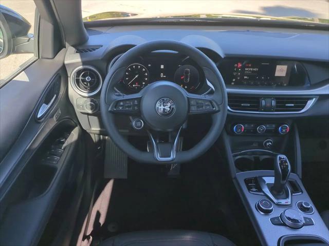 2025 Alfa Romeo Stelvio Sprint AWD