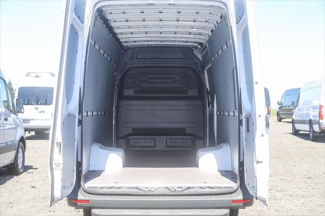2026 Mercedes-Benz Sprinter Cargo Van High Roof 4-Cyl Diesel HO
