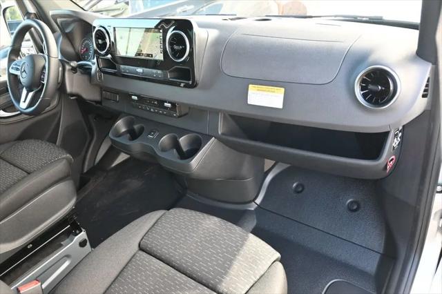 2022 Mercedes-Benz Sprinter 2500 Standard Roof V6
