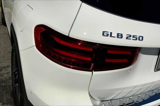 2026 Mercedes-Benz GLB 4MATIC